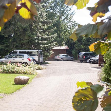Hotel & Restaurant Waldschloesschen Kyritz Eksteriør billede