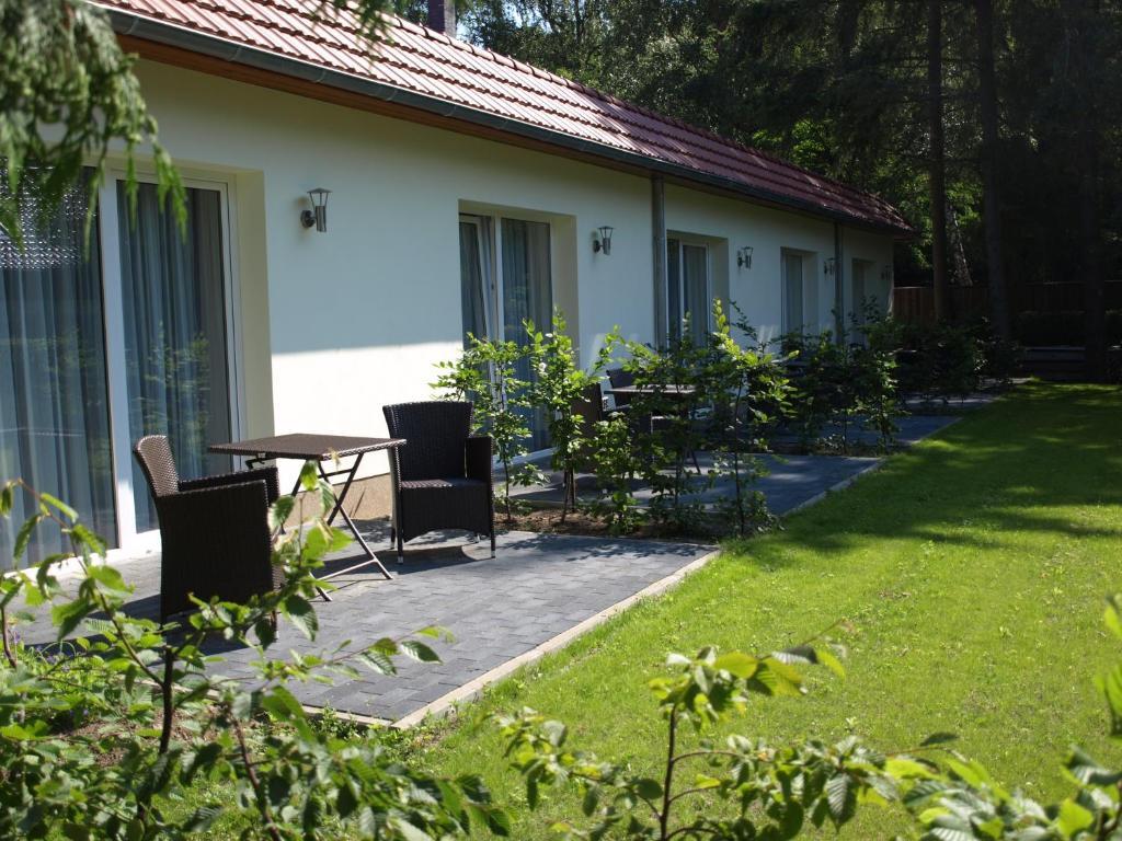 Hotel & Restaurant Waldschloesschen Kyritz Værelse billede