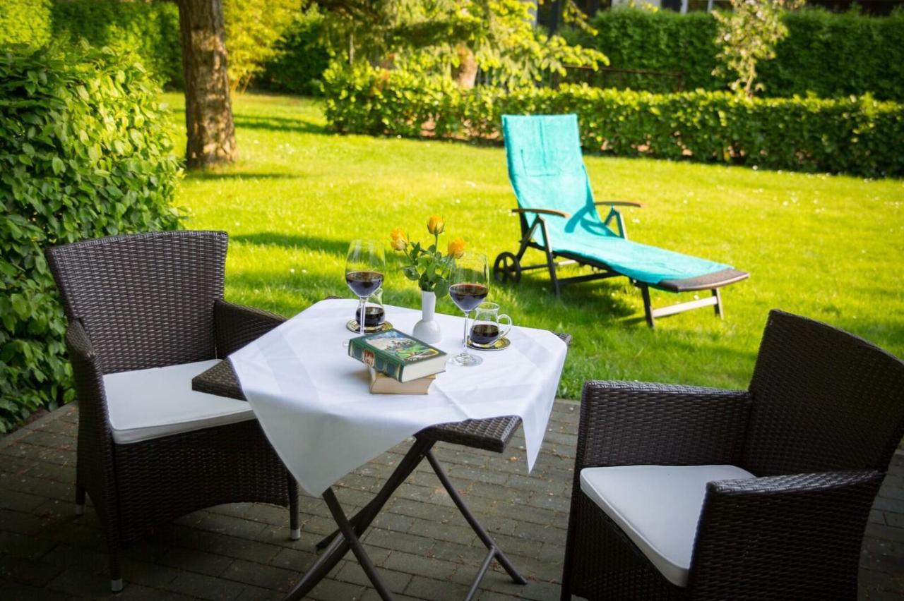 Hotel & Restaurant Waldschloesschen Kyritz Eksteriør billede