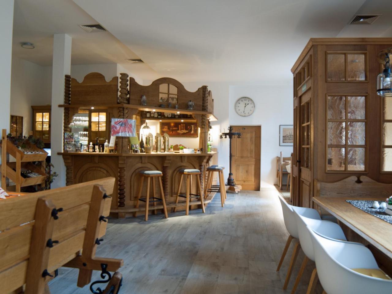 Hotel & Restaurant Waldschloesschen Kyritz Eksteriør billede